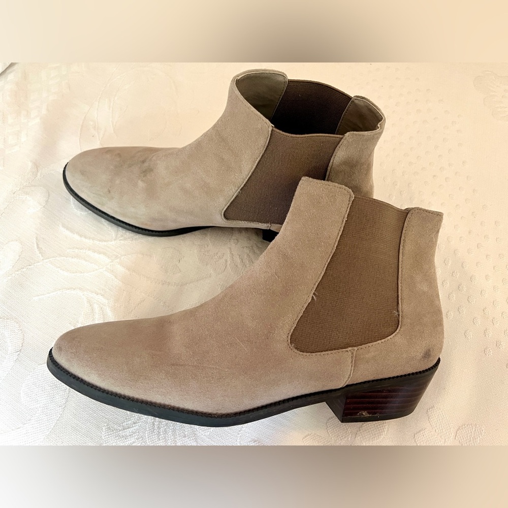 Elegant Tan Leather Ankle Booties